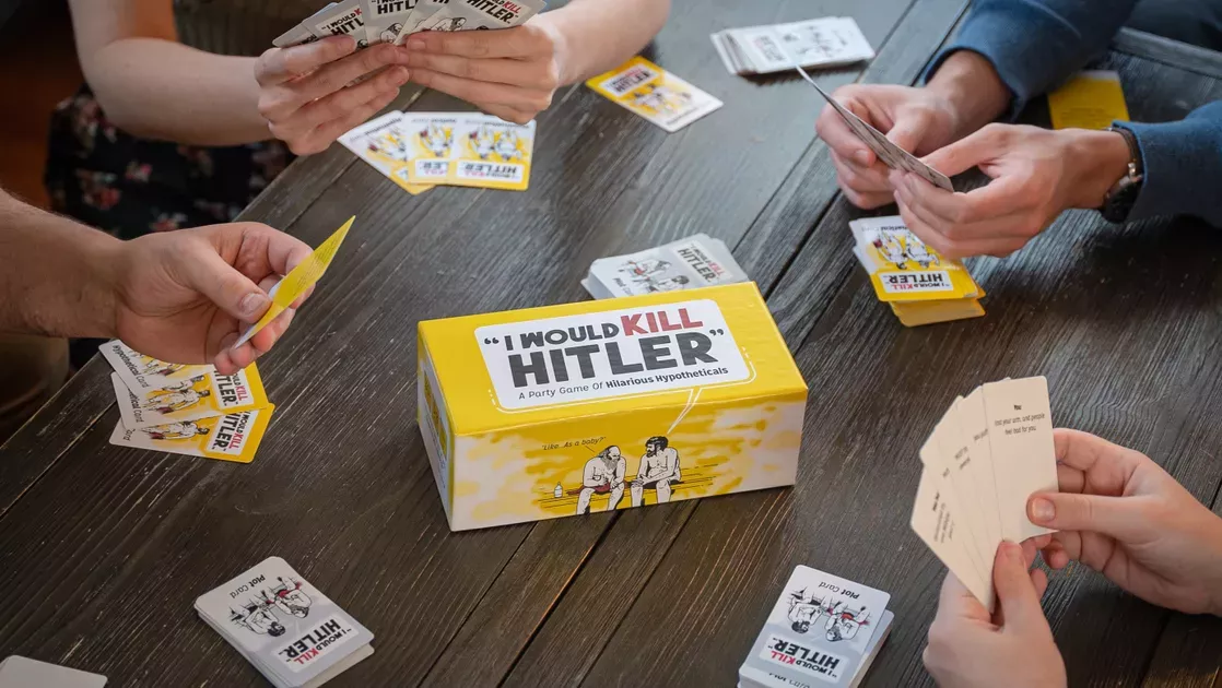 I Would Kill Hitler - A Party Game Of Hilarious Hypotehticals - EN 5 I Would Kill Hitler - A Party Game Of Hilarious Hypotehticals - EN - Afbeelding 3